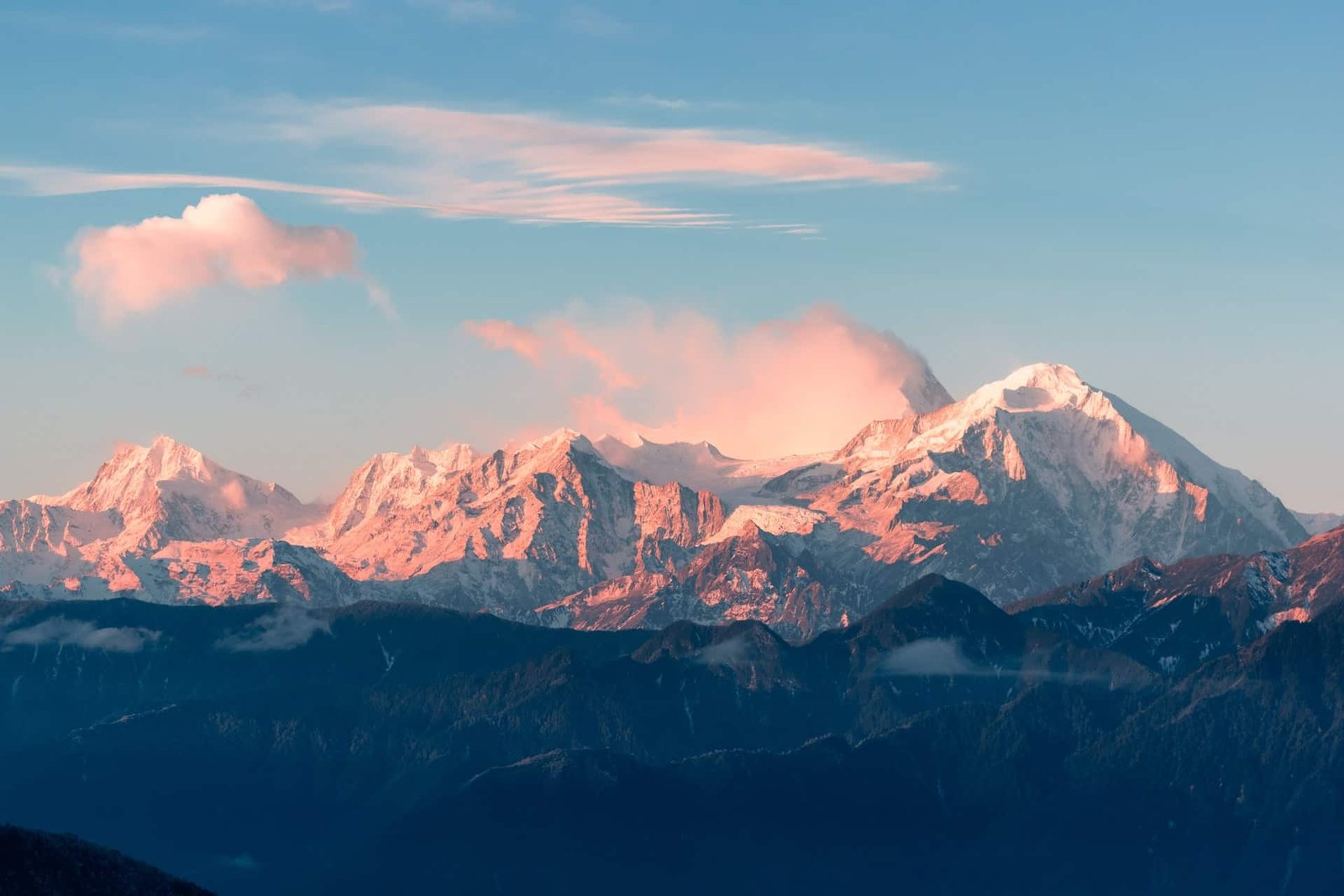 “Travel To The Mountain In Four Seasons” With Japan Embassy
